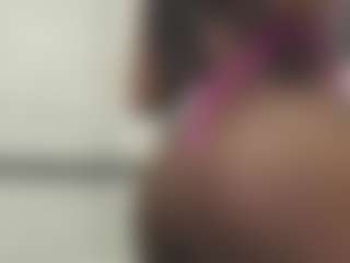 Roxxana-queen's Live Sex Cam Show