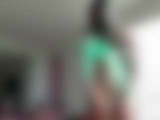 Roxxana-queen's Live Sex Cam Show