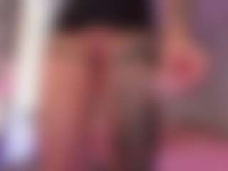 Live cam show with Kyliejo19 - Brown Hair on AdultVida.com
