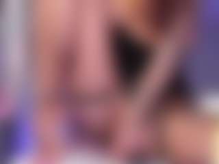 Live cam show with Kyliejo19 - Skinny on liverealitysex.com