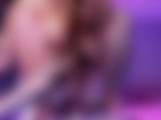Live cam show with Kyliejo19 - Big Tits on livesuperchat.net