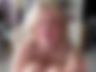 Live cam show with YourL1ttleAngel - BBW on SpunkLive