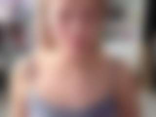 Live cam show with YourL1ttleAngel - Facial Piercings on Fling VIP Chat