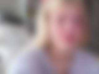 Live cam show with YourL1ttleAngel - Blonde Hair on Dare Cams