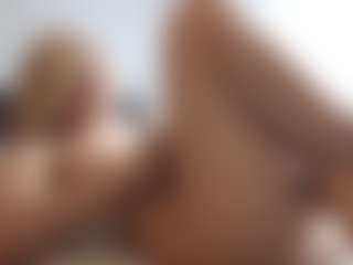 Live cam show with YourL1ttleAngel - Housewife on Instabang