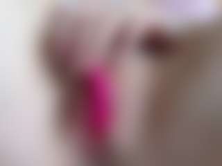 Live cam show with YourL1ttleAngel - Blonde Hair Curvy on StripNow