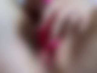 Live cam show with YourL1ttleAngel - Curvy Teen (18+) on Dolls Live
