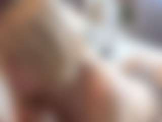 Live cam show with YourL1ttleAngel - Facial Piercings on Milfs Live