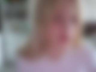 Live cam show with YourL1ttleAngel - Blonde Hair on camwithhim.com