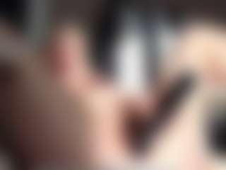 Live cam show with YourL1ttleAngel - Blue Eyes on Camiplay Live
