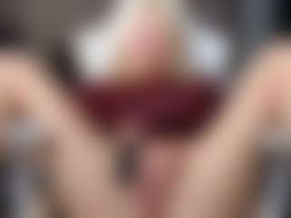 Live cam show with YourL1ttleAngel - Public on Stripli.com