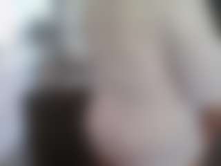 Blondecougar's Live Sex Cam Show