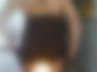 Live cam show with Blondecougar - Brown Eyes Blonde Hair on CamClone