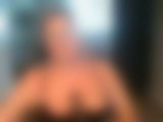 Blondecougar's Live Sex Cam Show