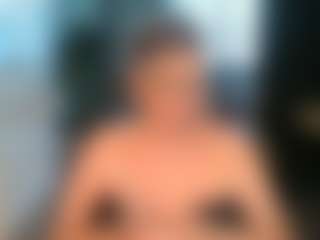 Blondecougar's Live Sex Cam Show