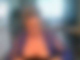 Blondecougar's Live Sex Cam Show