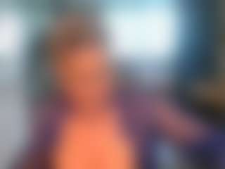 Blondecougar's Live Sex Cam Show