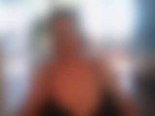 Blondecougar's Live Sex Cam Show