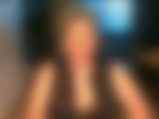 Blondecougar's Live Sex Cam Show