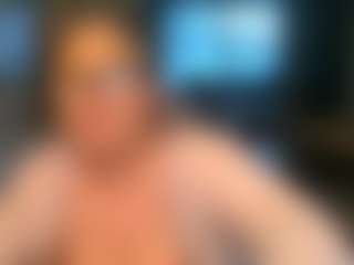Blondecougar's Live Sex Cam Show