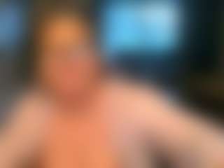Blondecougar's Live Sex Cam Show