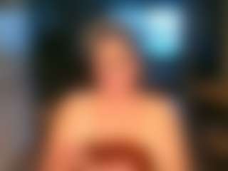 Blondecougar's Live Sex Cam Show