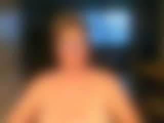 Blondecougar's Live Sex Cam Show