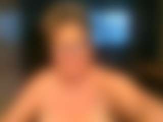 Blondecougar's Live Sex Cam Show
