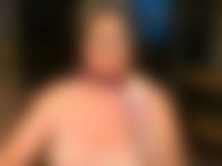 Blondecougar's Live Sex Cam Show