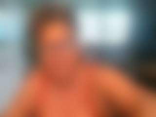 Blondecougar's Live Sex Cam Show
