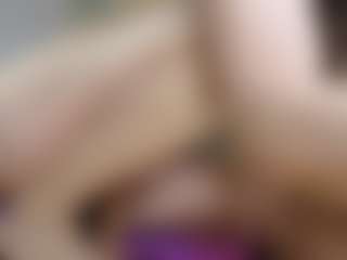 Live cam show with Kaskie - White MILF on SinfulBabes | united states