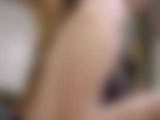 Live cam show with Kaskie - Brown Hair Toys on StripNow