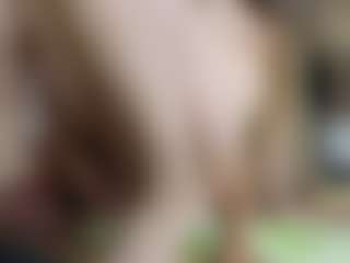 Live cam show with Kaskie - Brown Eyes Lovense on CamClone