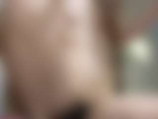 Live cam show with Kaskie - Smoking on Camsoda