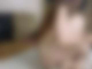Live cam show with Kaskie - Tease MILF on liverealitysex.com