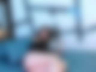 Live cam show with ArinnaRussell - Athletic Public on Sweet Sext