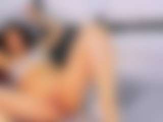 Live cam show with ArinnaRussell - College MILF on slutload