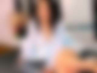 Live cam show with ArinnaRussell - Public on Fling VIP Chat