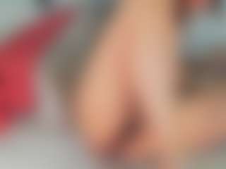 Live cam show with ArinnaRussell - Brown Eyes Mature on Camsoda