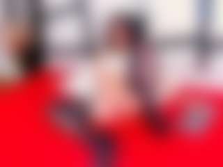 ArinnaRussell MILF webcam performer live streaming
