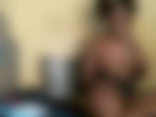Live cam show with HannahBeckyy - Petite on justonemore.cc