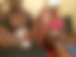 HannahBeckyy's Live Sex Cam Show