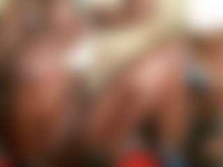 HannahBeckyy's Live Sex Cam Show