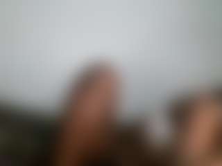Live cam show with HannahBeckyy - Teen (18+) on luckytryst.com