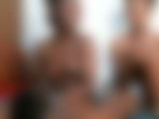 Live cam show with HannahBeckyy - Petite on Milfs Live