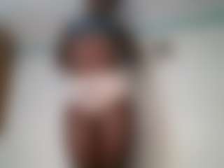 Live cam show with HannahBeckyy - Black Petite on https://playwithruby.com