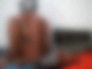 Live cam show with HannahBeckyy - Ebony Petite on boobsie.com