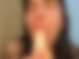 Live cam show with misseylenss - Hazel Eyes on Stripli.com