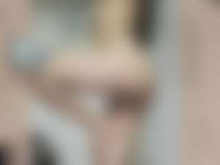 Live cam show with misseylenss - Milk on CamClone