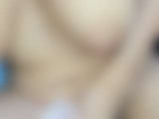 Live cam show with misseylenss - Tittyfuck on SinfulBabes